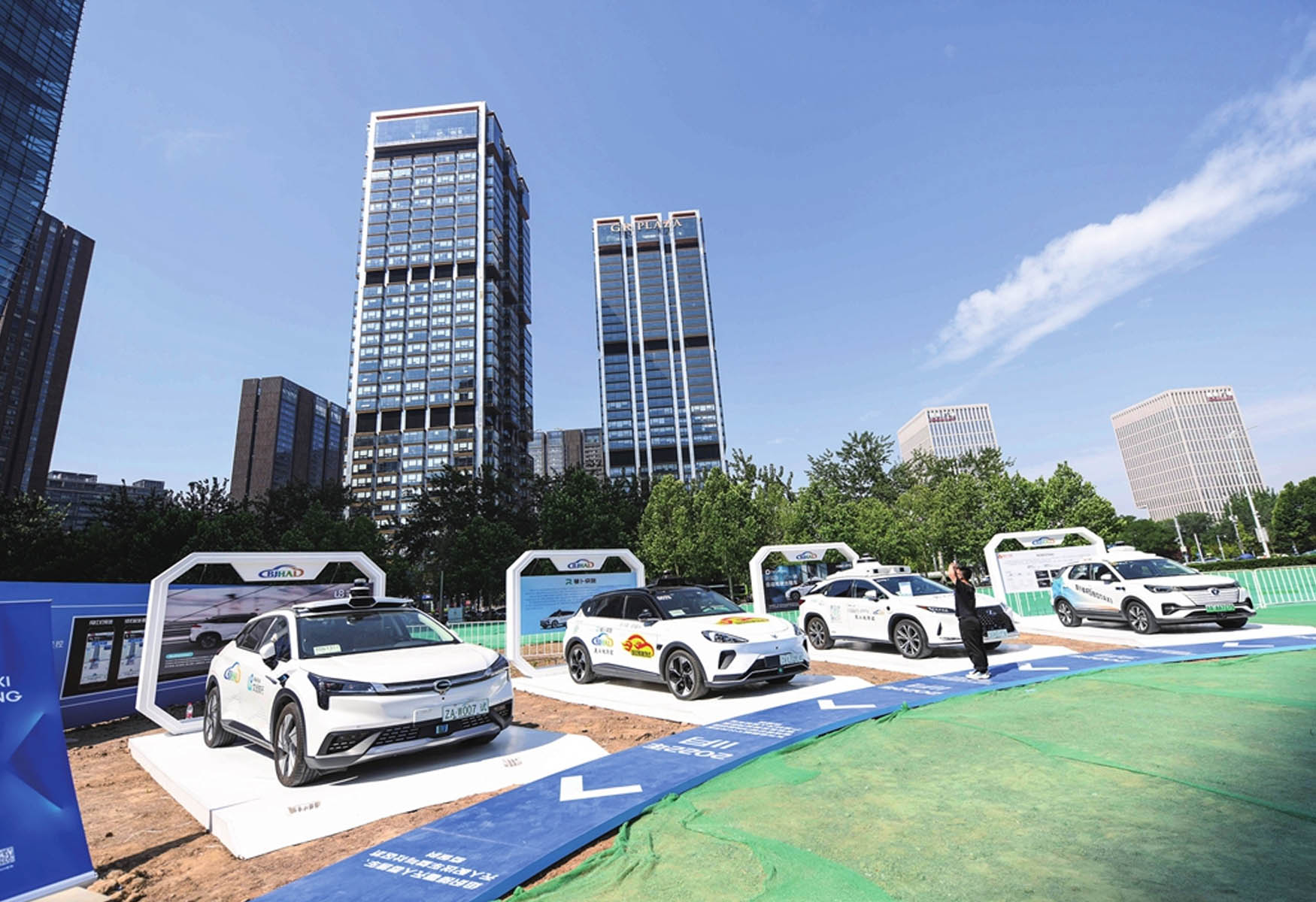 Resistance Grows: Car Dealers Challenge Electric Vehicle Regulations Resistance Grows: Car Dealers Challenge Electric Vehicle Regulations