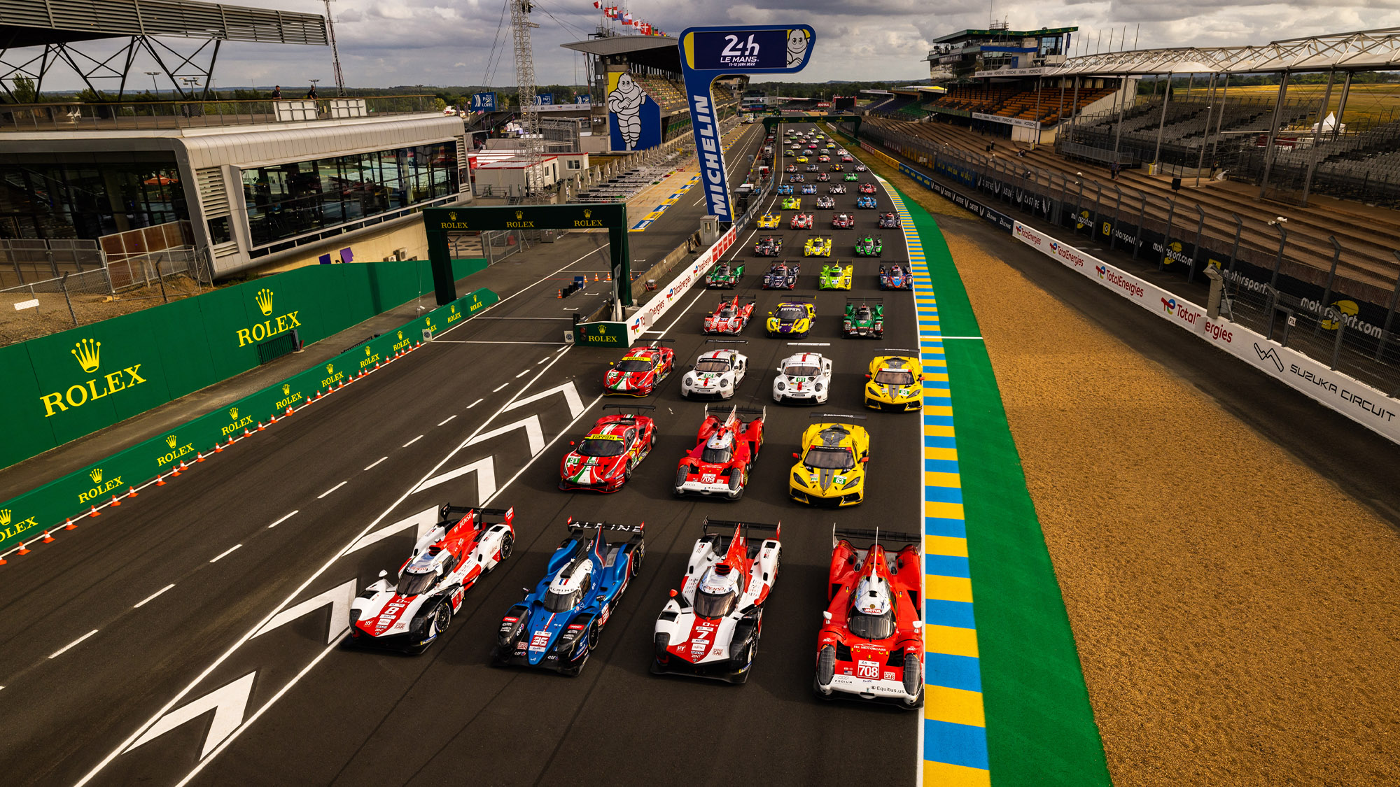 Roger Federer's Honorary Le Mans Start: A Historic Moment In Motorsports Roger Federer's Honorary Le Mans Start: A Historic Moment In Motorsports
