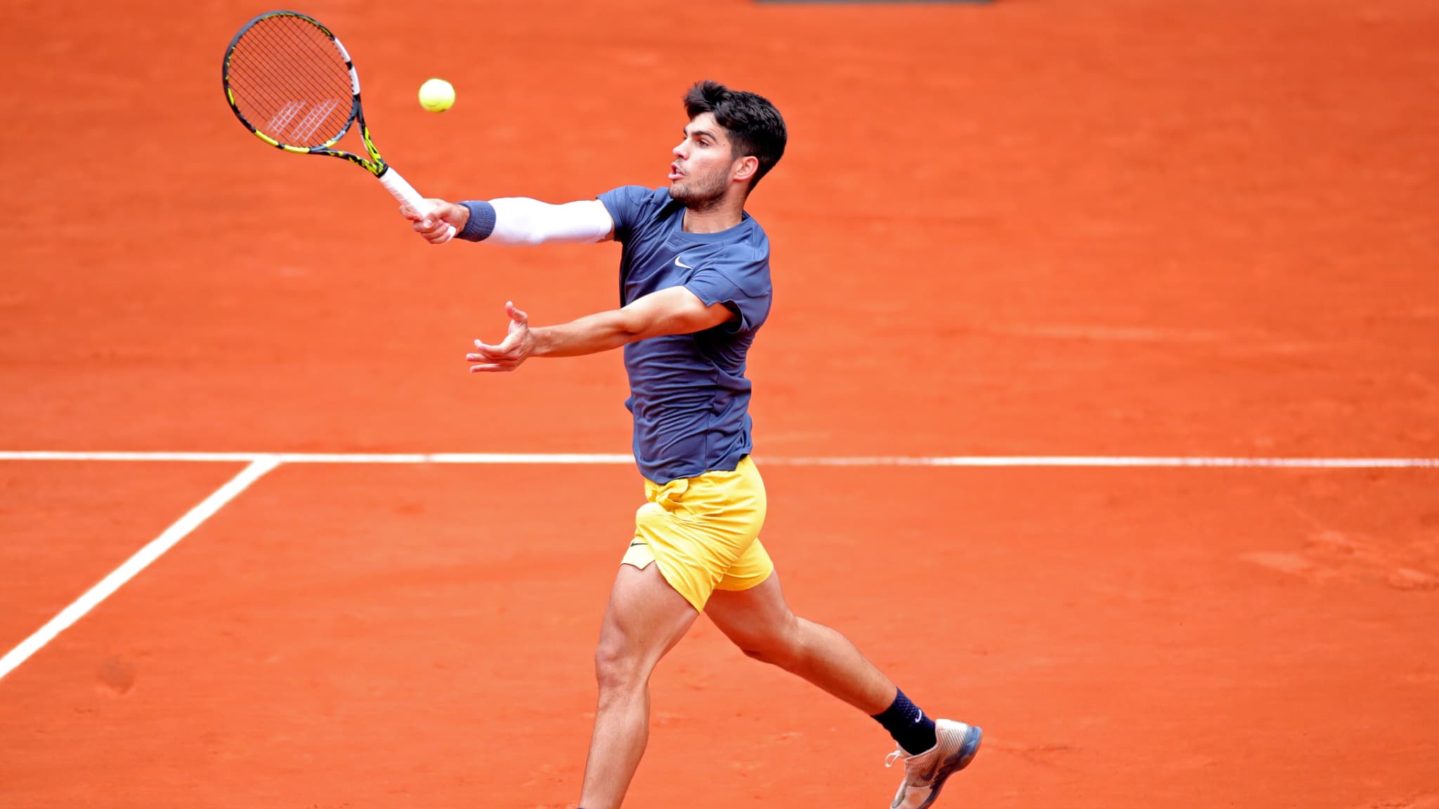 Roland Garros 2024: Alcaraz And Swiatek's Winning Starts Roland Garros 2024: Alcaraz And Swiatek's Winning Starts