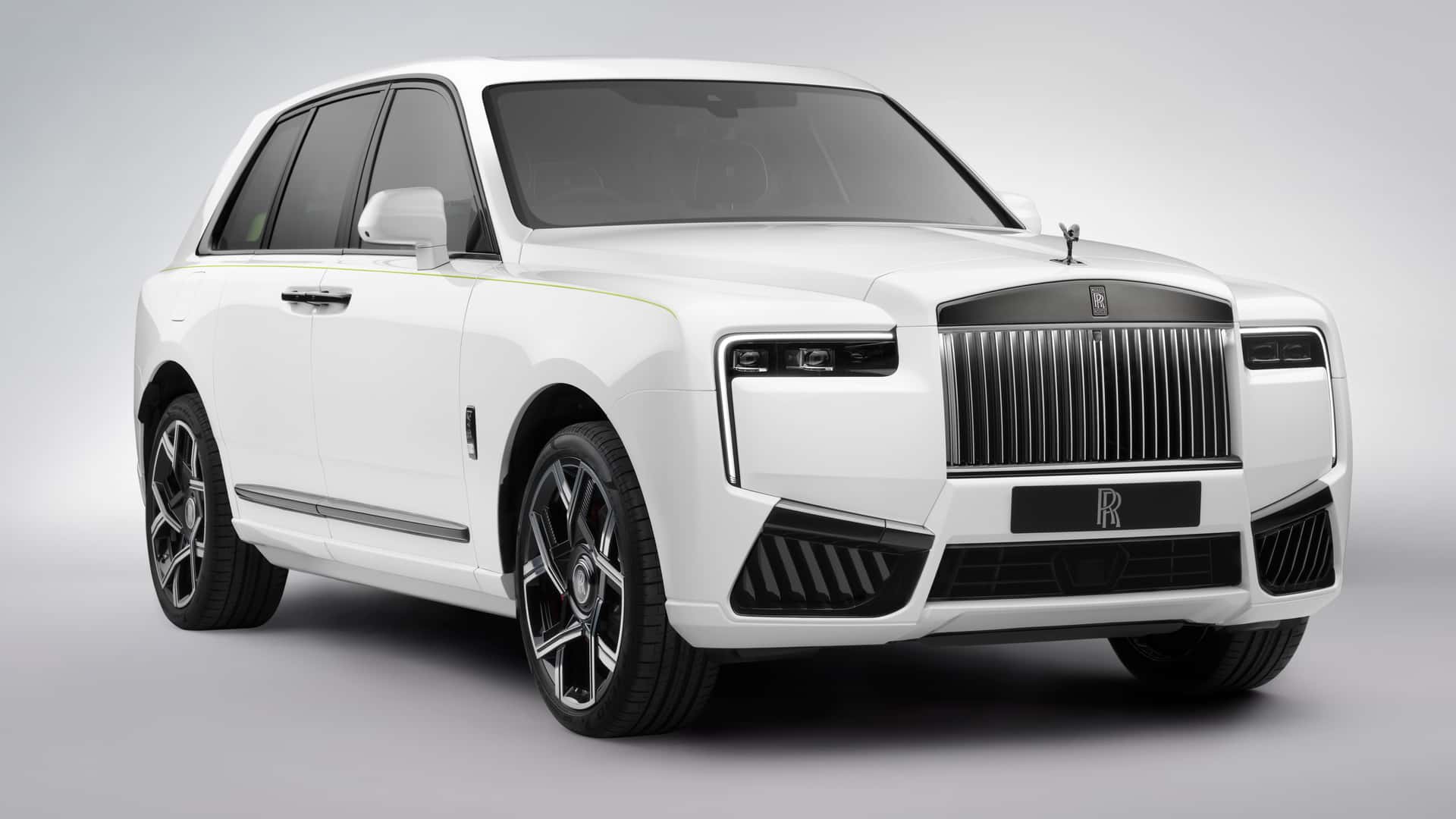 Rolls-Royce: 2025 Financial Goals Unaffected By Manageable Tariffs Rolls-Royce: 2025 Financial Goals Unaffected By Manageable Tariffs