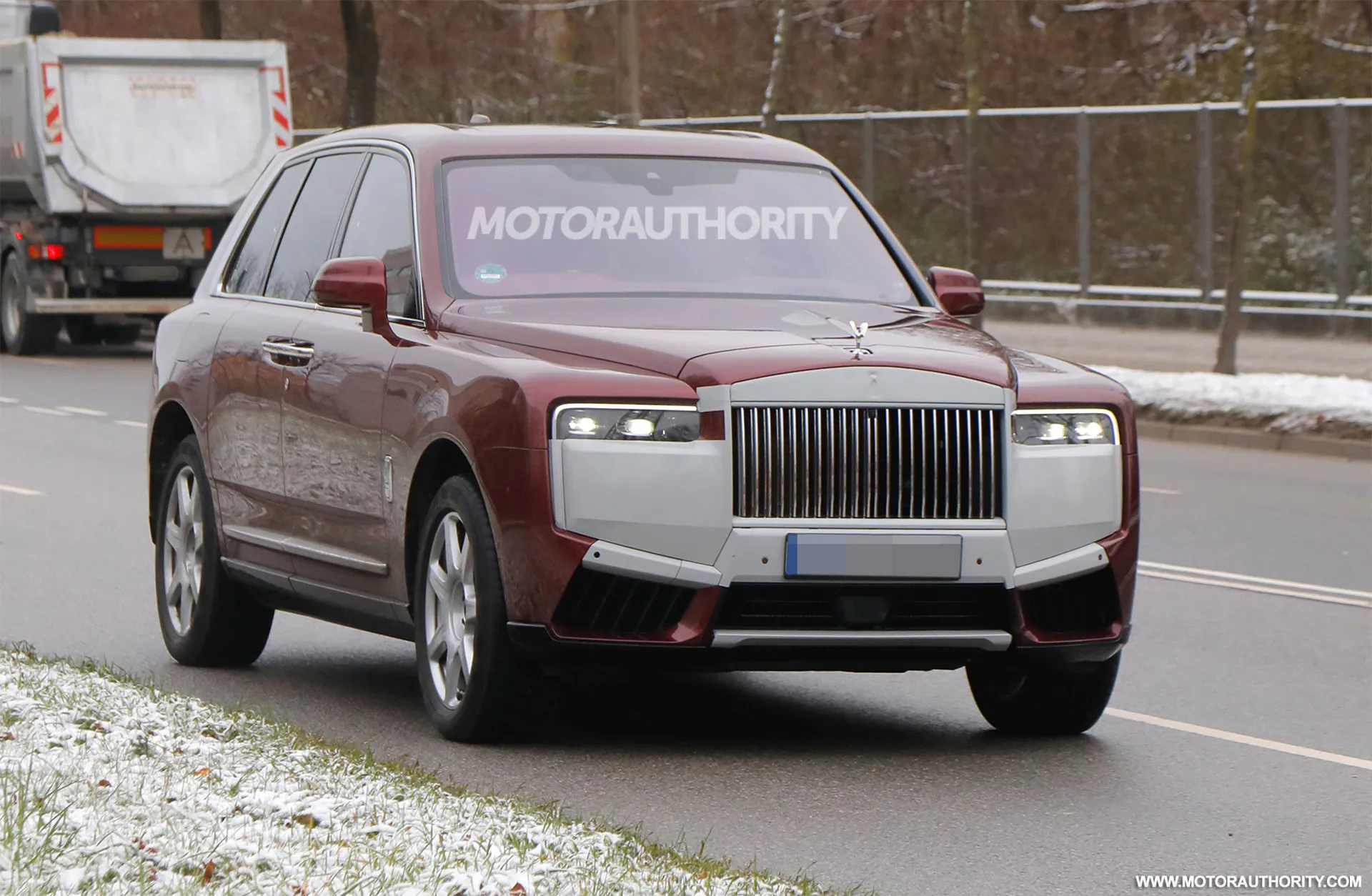 Rolls-Royce Confirms 2025 Projections Despite Tariff Challenges Rolls-Royce Confirms 2025 Projections Despite Tariff Challenges