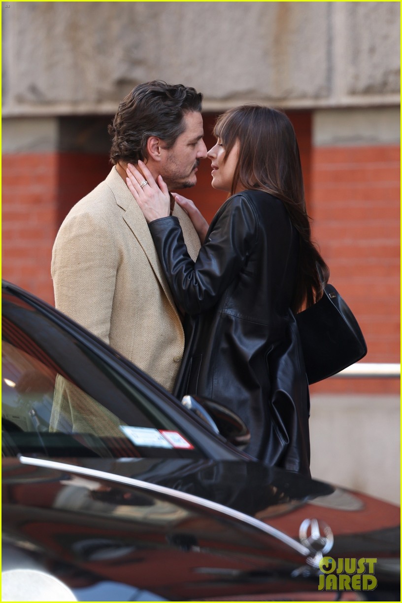 Ρομαντική Κωμωδία Materialists: Το Τρέιλερ Με Τους Dakota Johnson, Pedro Pascal Και Chris Evans Ρομαντική Κωμωδία Materialists: Το Τρέιλερ Με Τους Dakota Johnson, Pedro Pascal Και Chris Evans