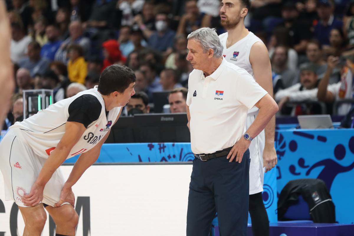 Rune U Finalu Barcelone: Alcaraz Van Igre Zbog Povrede Rune U Finalu Barcelone: Alcaraz Van Igre Zbog Povrede