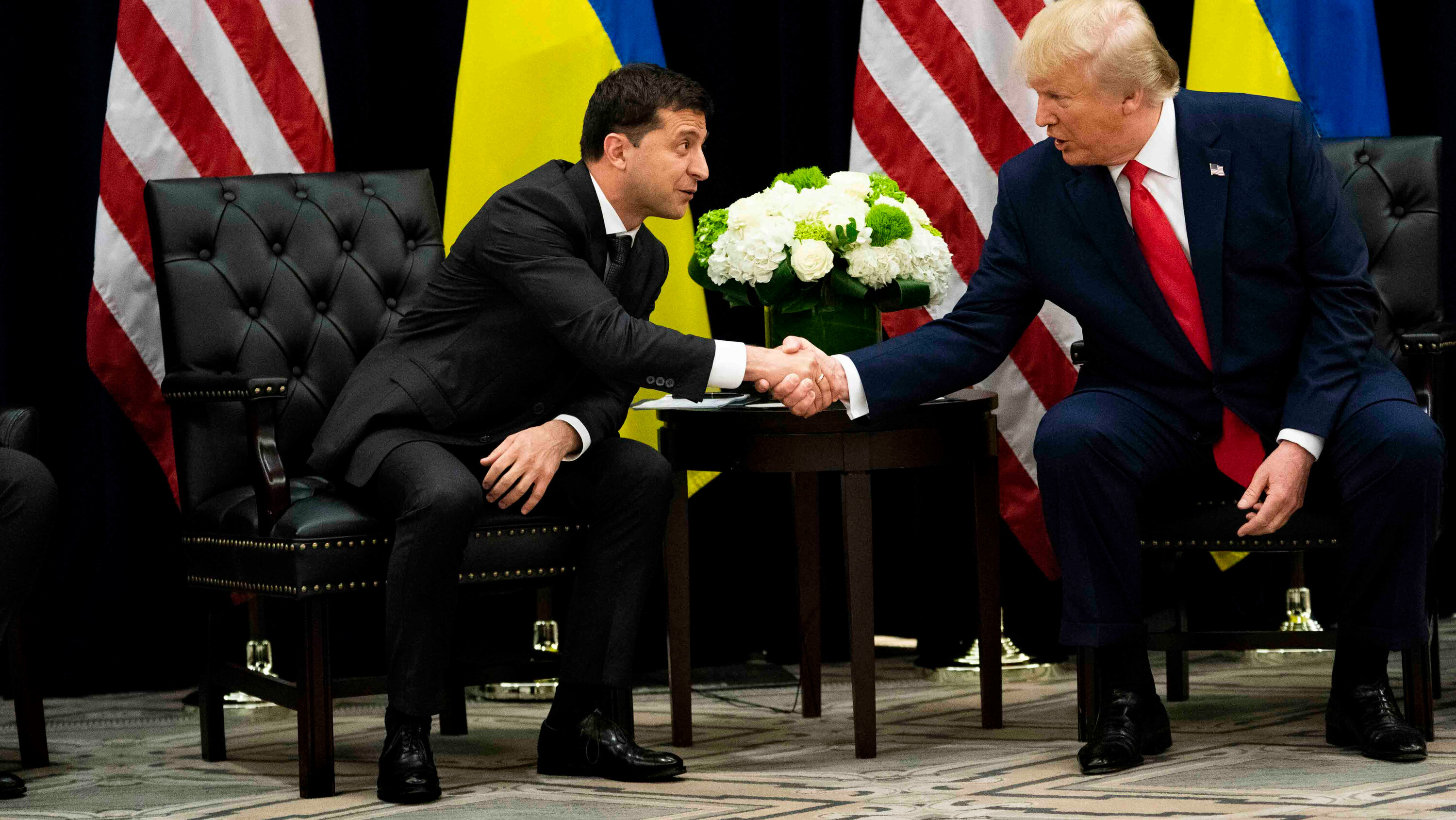 Saturday Night Live Reenacts Trump-Zelensky Clash Saturday Night Live Reenacts Trump-Zelensky Clash
