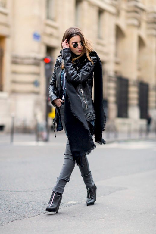 Selena Gomez's Edgy Leather Outfit: Get The Look