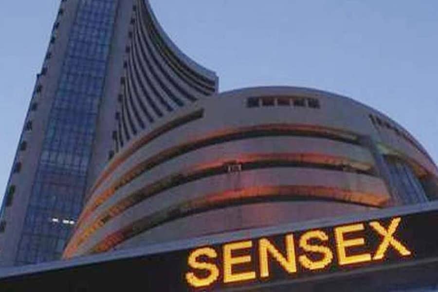 Sensex Live: Market Gains Momentum, Nifty Surges Past 17,950 Sensex Live: Market Gains Momentum, Nifty Surges Past 17,950