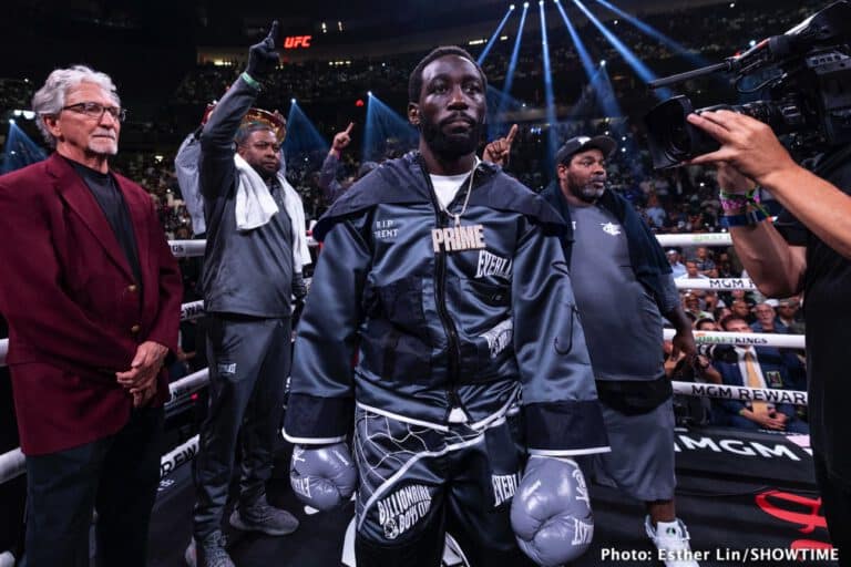 September Showdown: Sanchez Sees Canelo Alvarez As Too Big For Terence Crawford September Showdown: Sanchez Sees Canelo Alvarez As Too Big For Terence Crawford