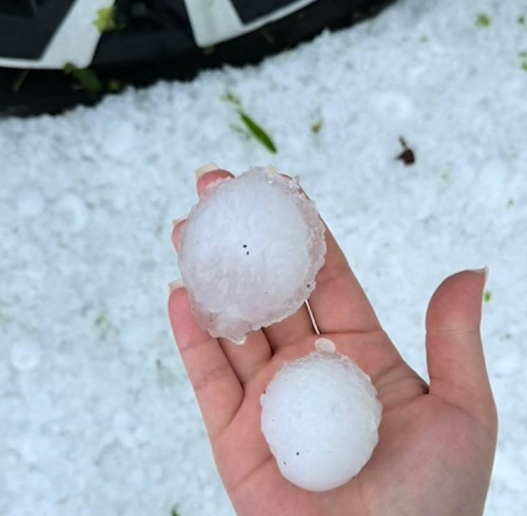 Severe Hailstorms Cause Damage To Pools And Gardens Severe Hailstorms Cause Damage To Pools And Gardens
