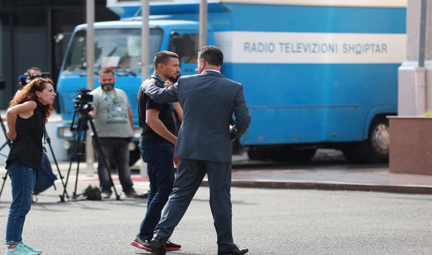 Shkeljet E Rregullores Së UEFA-s Nga Arsenali: Analiza E Rastit Me PSG Shkeljet E Rregullores Së UEFA-s Nga Arsenali: Analiza E Rastit Me PSG