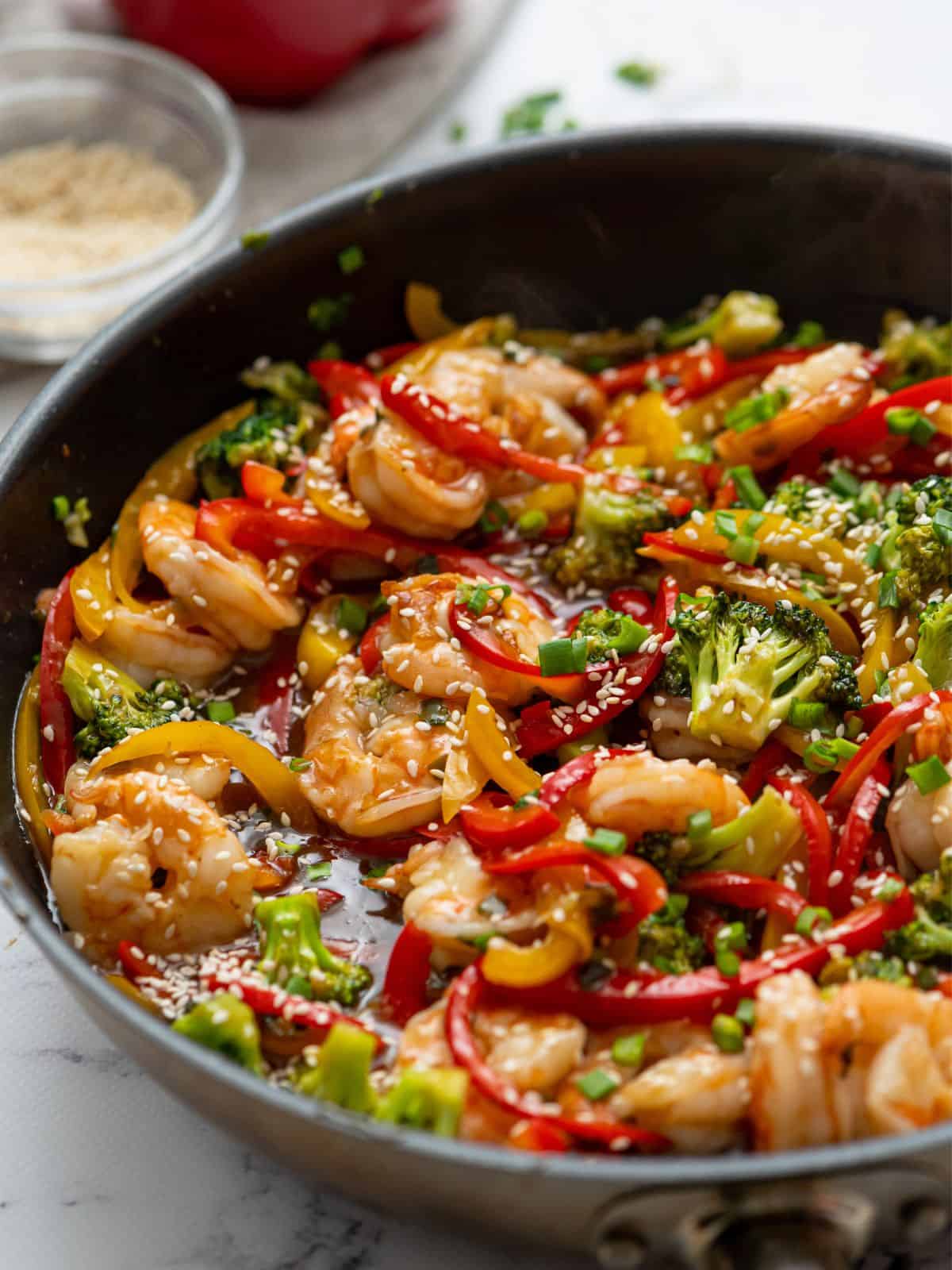 Shrimp Ramen Stir-Fry With Vegetables: A Healthy Meal Shrimp Ramen Stir-Fry With Vegetables: A Healthy Meal