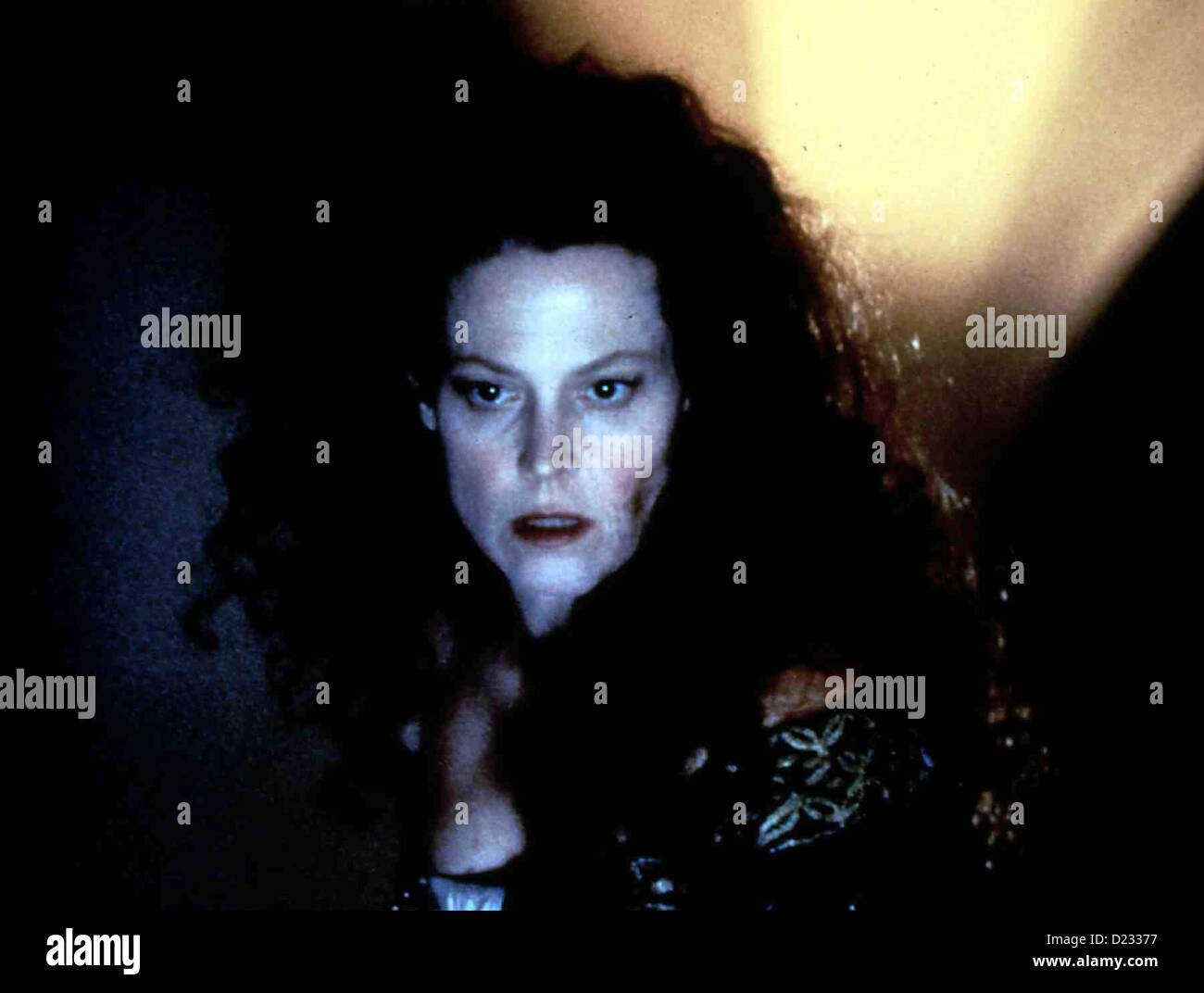 Sigourney Weaver's Snow White: A Comparison To The Disney Remake Sigourney Weaver's Snow White: A Comparison To The Disney Remake