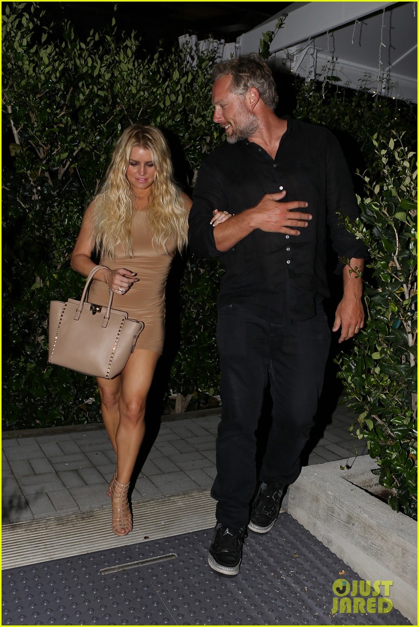 Singer Jessica Simpson's Resounding Return After 15-Year Break Singer Jessica Simpson's Resounding Return After 15-Year Break