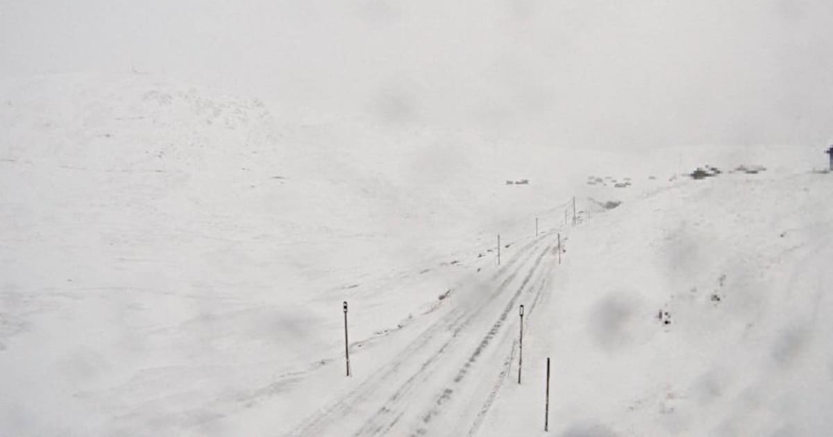 Snø Og Vanskelige Kjøreforhold I Sør-Norges Fjellområder Snø Og Vanskelige Kjøreforhold I Sør-Norges Fjellområder