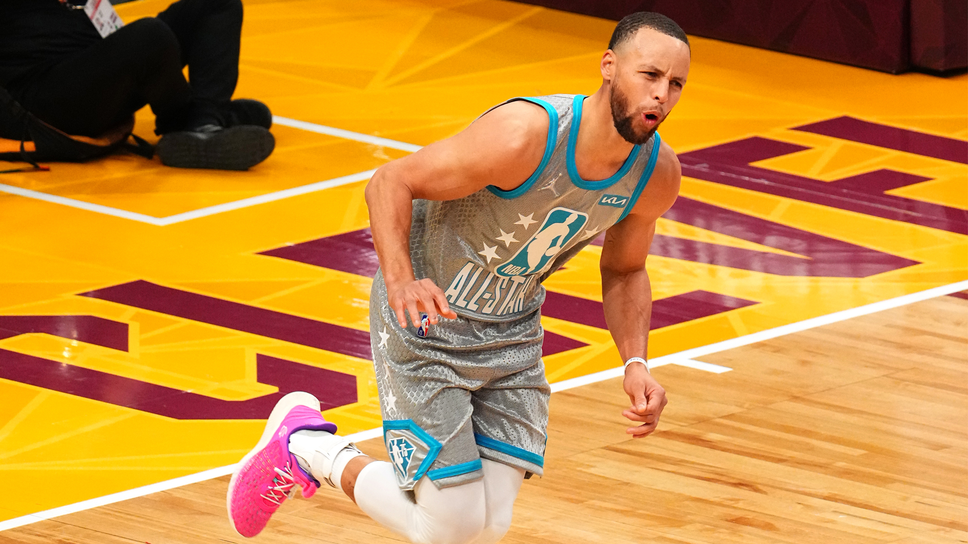 Steph Curry's All-Star Victory Overshadows Controversial Format Changes Steph Curry's All-Star Victory Overshadows Controversial Format Changes