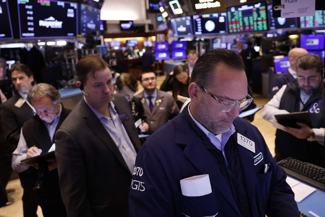 Stock Market Today: Dow Futures Rise, Gold Surges Past $3500 Amid Tariff And Fed Concerns Stock Market Today: Dow Futures Rise, Gold Surges Past $3500 Amid Tariff And Fed Concerns