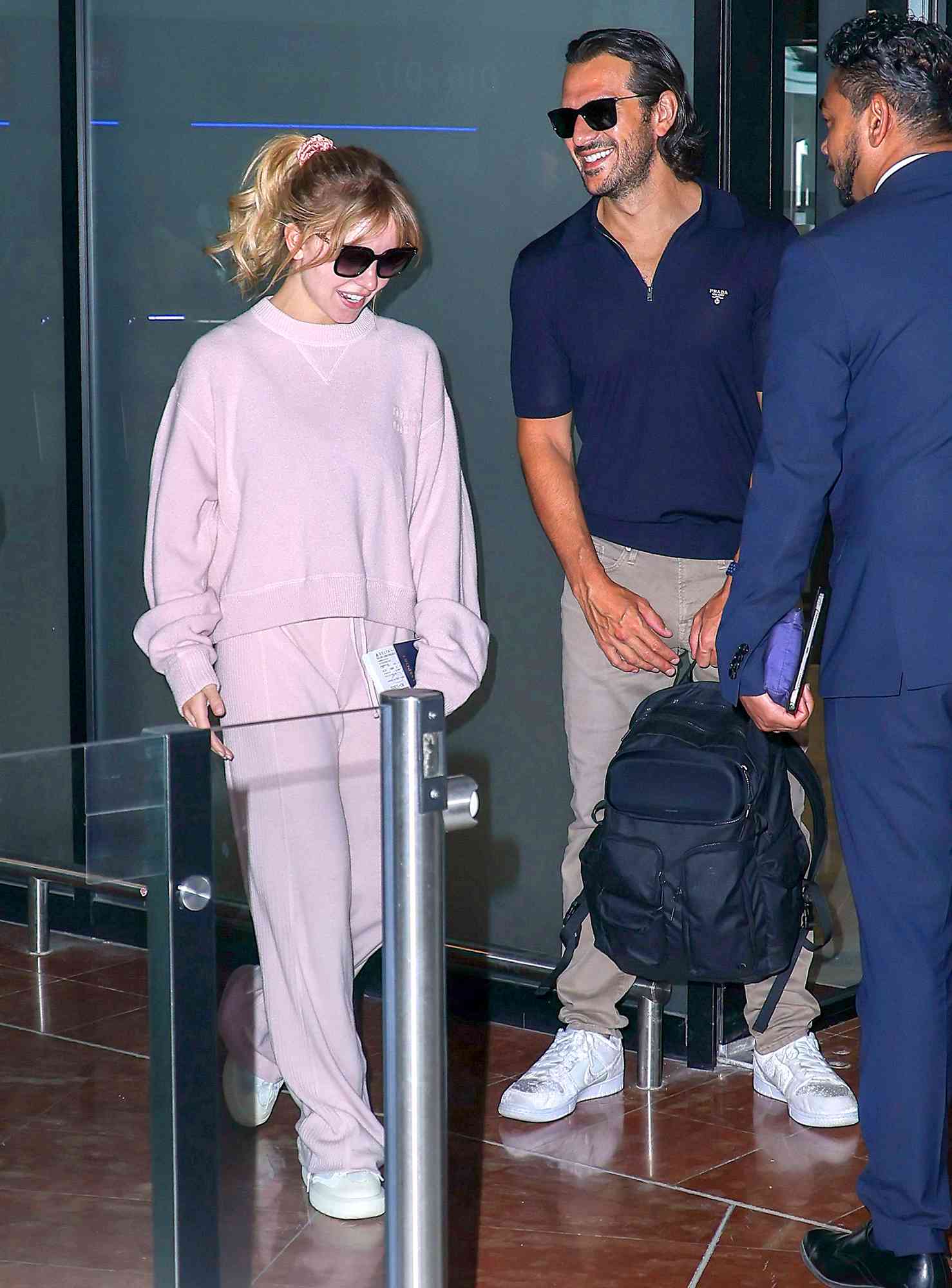 Sydney Sweeney's Fiancé, Jonathan Davino, Seen At Her $6 Million LA Home Amidst Breakup Rumors Sydney Sweeney's Fiancé, Jonathan Davino, Seen At Her $6 Million LA Home Amidst Breakup Rumors
