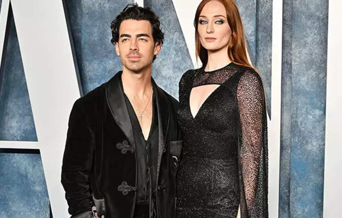 The Best Response: How Joe Jonas Handled A Couple's Dispute The Best Response: How Joe Jonas Handled A Couple's Dispute