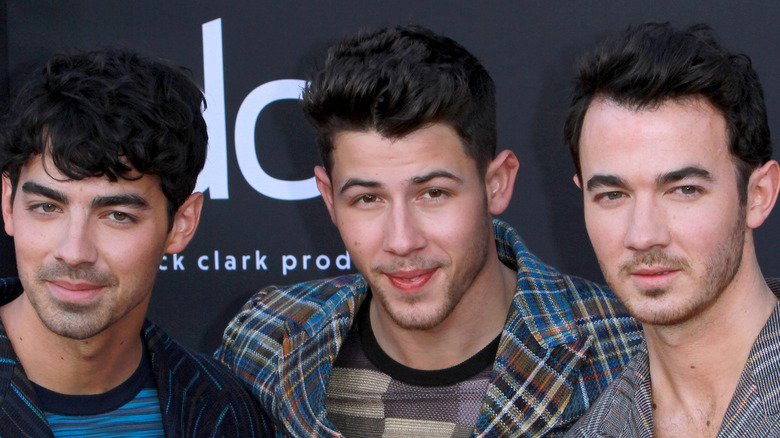 The Jonas Brothers Drama: Married Couple's Fight And Joe's Reaction The Jonas Brothers Drama: Married Couple's Fight And Joe's Reaction