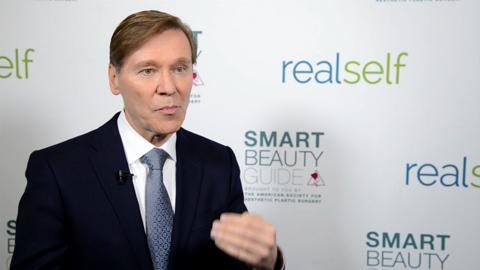 The Risks Of Facelifts: A Celebrity's Transformation Sparks Discussion The Risks Of Facelifts: A Celebrity's Transformation Sparks Discussion
