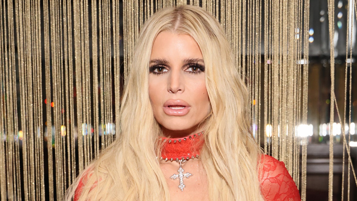 The Weight Of Expectations: Jessica Simpson's Struggle For Success Amidst Pop Icons The Weight Of Expectations: Jessica Simpson's Struggle For Success Amidst Pop Icons
