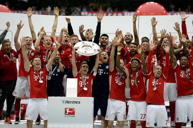 Thomas Müller's Last Home Game: Bayern Celebrate Bundesliga Victory Thomas Müller's Last Home Game: Bayern Celebrate Bundesliga Victory
