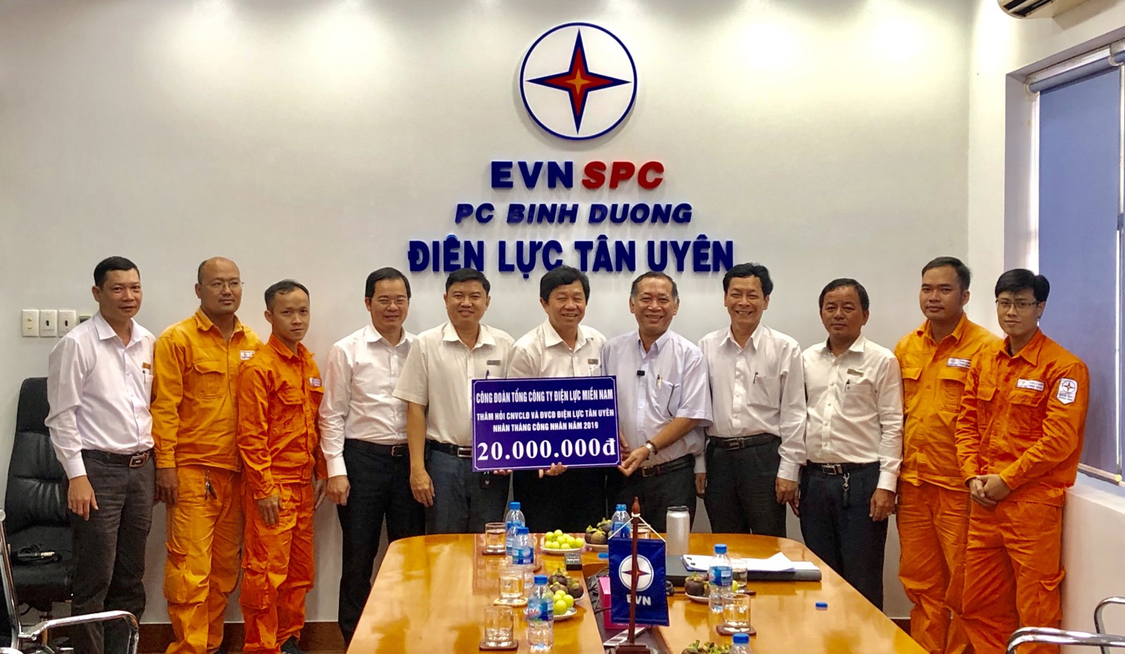 Thử Thách Và Cống Hiến: Công Nhân Điện Lực Miền Nam Tại Dự Án 500kV Mạch 3 Thử Thách Và Cống Hiến: Công Nhân Điện Lực Miền Nam Tại Dự Án 500kV Mạch 3