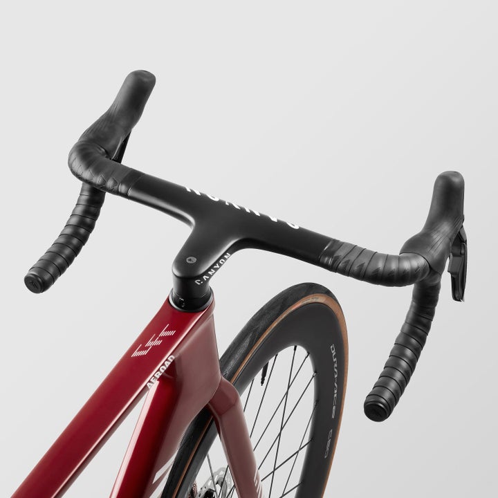 Tirreno-Adriatico 2024: Mathieu Van Der Poel's Custom Canyon Aeroad
