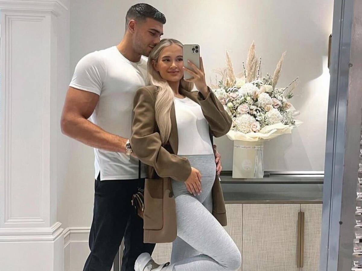 Tommy Fury Mirrors Molly-Mae Hague's Private Life Announcements: A Strategic Move? Tommy Fury Mirrors Molly-Mae Hague's Private Life Announcements: A Strategic Move?