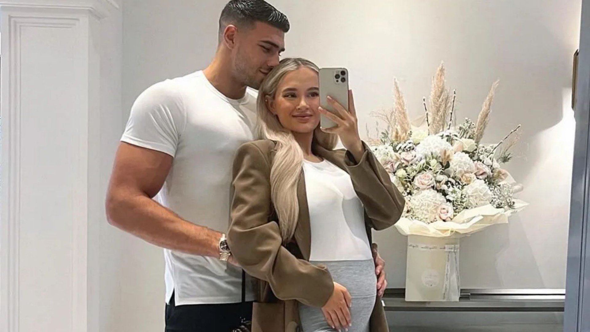 Tommy Fury's Private Life Announcement: A Copy Of Molly-Mae Hague's Style? Tommy Fury's Private Life Announcement: A Copy Of Molly-Mae Hague's Style?