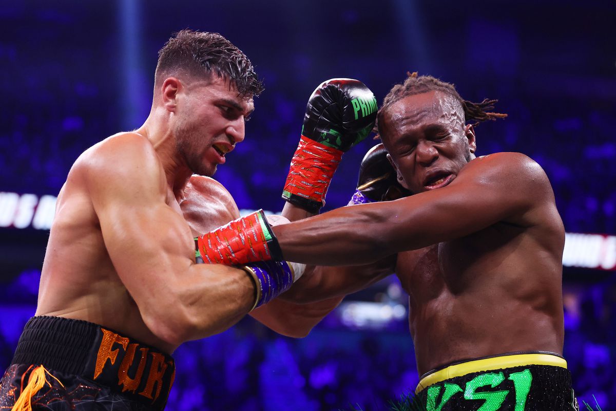 Tommy Fury's Regrettable Decision? His Dramatic Stage Performance In Tassel Shorts. Tommy Fury's Regrettable Decision? His Dramatic Stage Performance In Tassel Shorts.