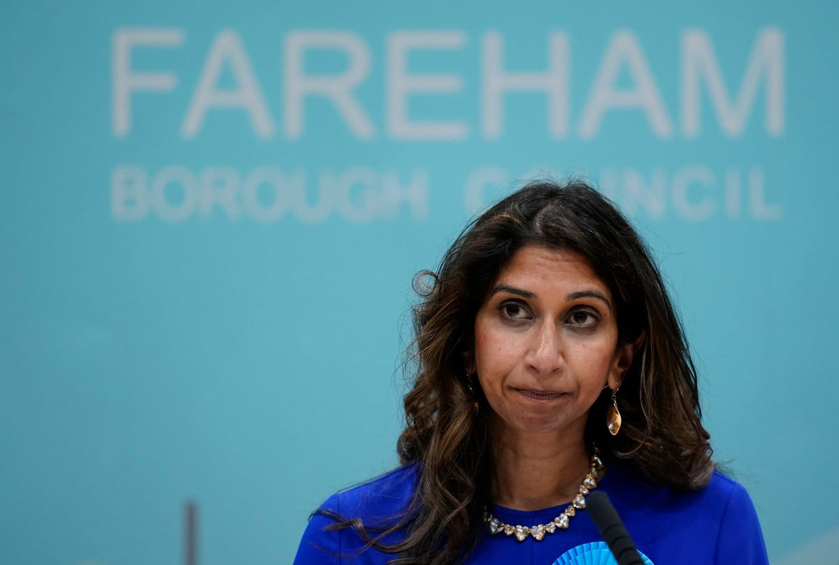 Tory Infighting: Chairman's Populism Criticism And The Reform UK Challenge Tory Infighting: Chairman's Populism Criticism And The Reform UK Challenge