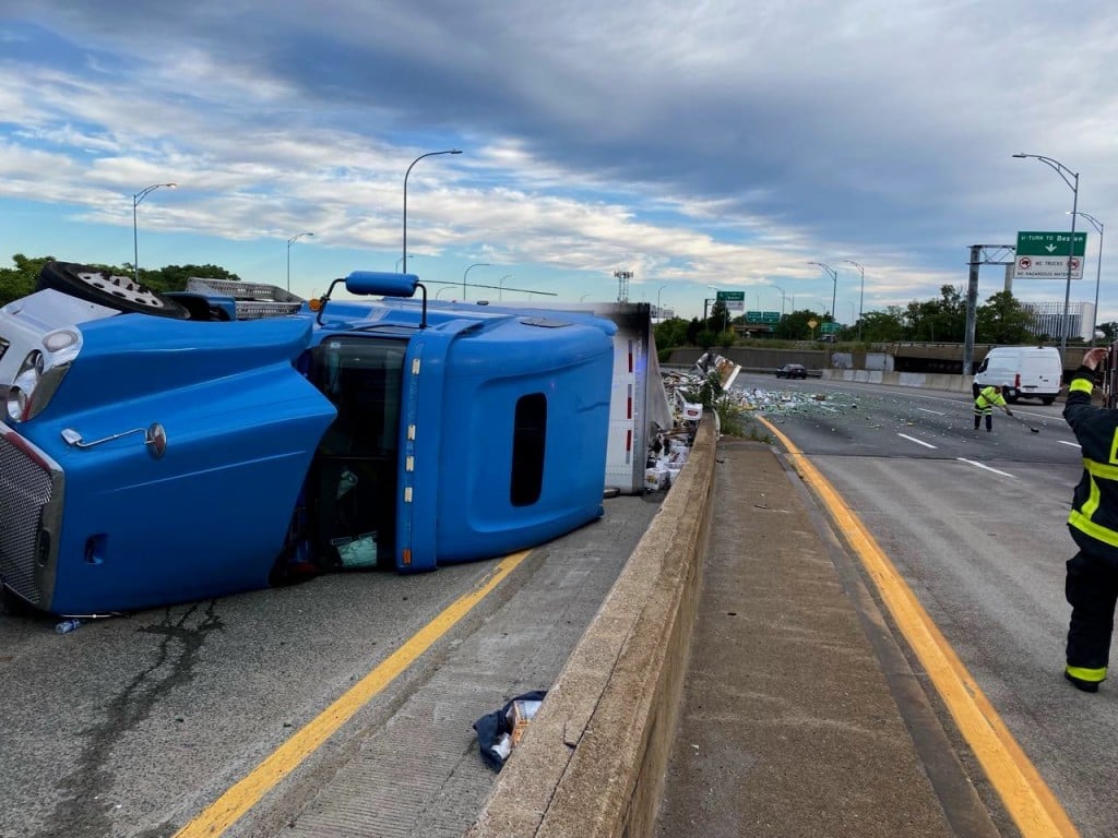 Tractor-Trailer Rollover: Produce Spill On Interstate 83 Tractor-Trailer Rollover: Produce Spill On Interstate 83