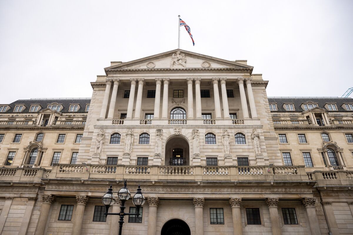 Traders Pare Bets On BOE Rate Cuts As Pound Gains After UK Inflation Data Traders Pare Bets On BOE Rate Cuts As Pound Gains After UK Inflation Data