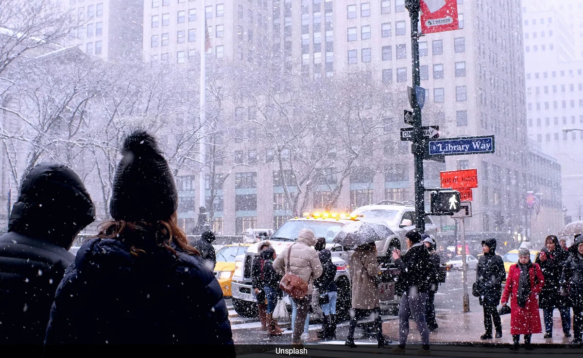 Tuesday's Snowstorm: Four Inches Or More Predicted, Dangerously Cold Temperatures Expected Tuesday's Snowstorm: Four Inches Or More Predicted, Dangerously Cold Temperatures Expected