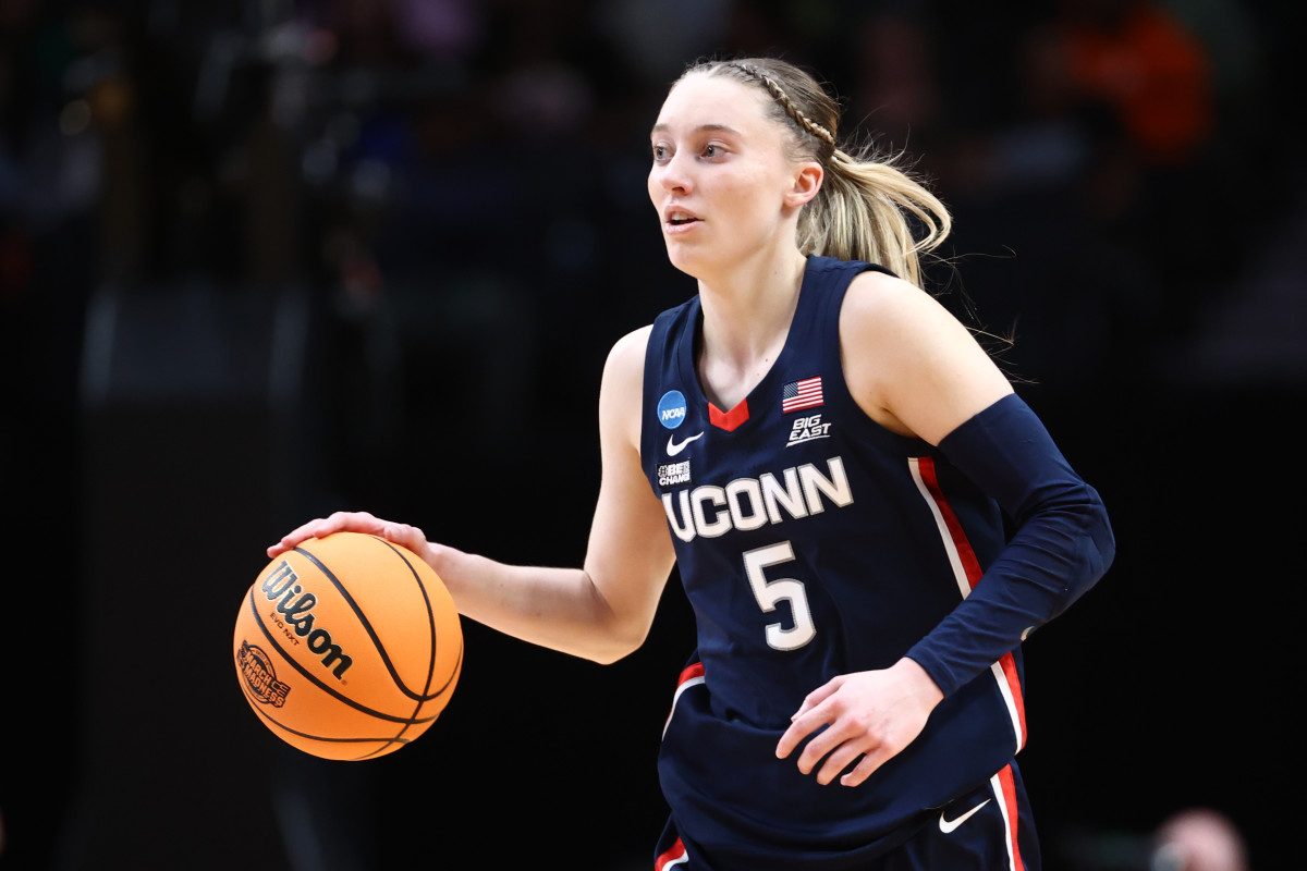UConn Women's Basketball: Paige Bueckers' Huskies Of Honor Induction