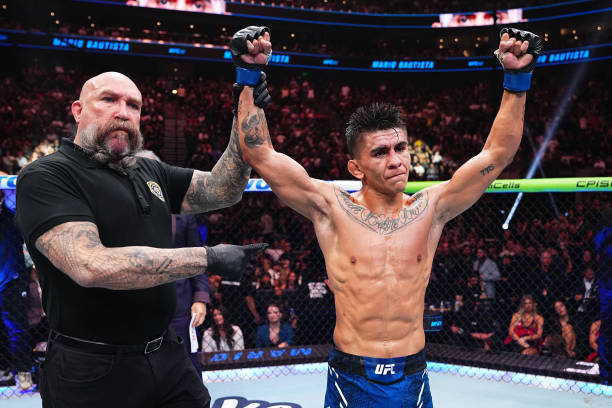 UFC Des Moines: Fight Card Predictions And Breakdown UFC Des Moines: Fight Card Predictions And Breakdown