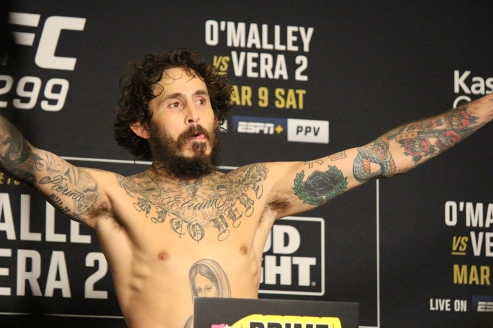 UFC Des Moines: MMA Betting Predictions & Best Bets Today UFC Des Moines: MMA Betting Predictions & Best Bets Today
