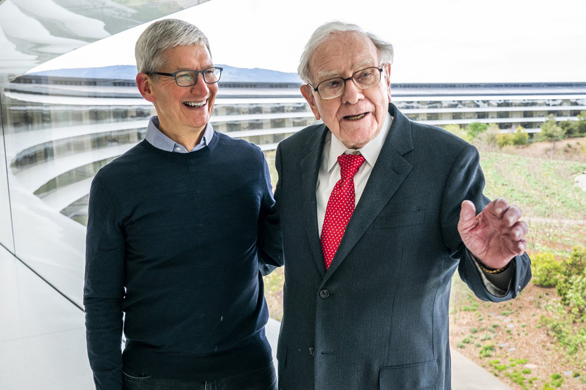 Understanding Warren Buffett's Apple Strategy: A Guide For Beginners And Experts Understanding Warren Buffett's Apple Strategy: A Guide For Beginners And Experts
