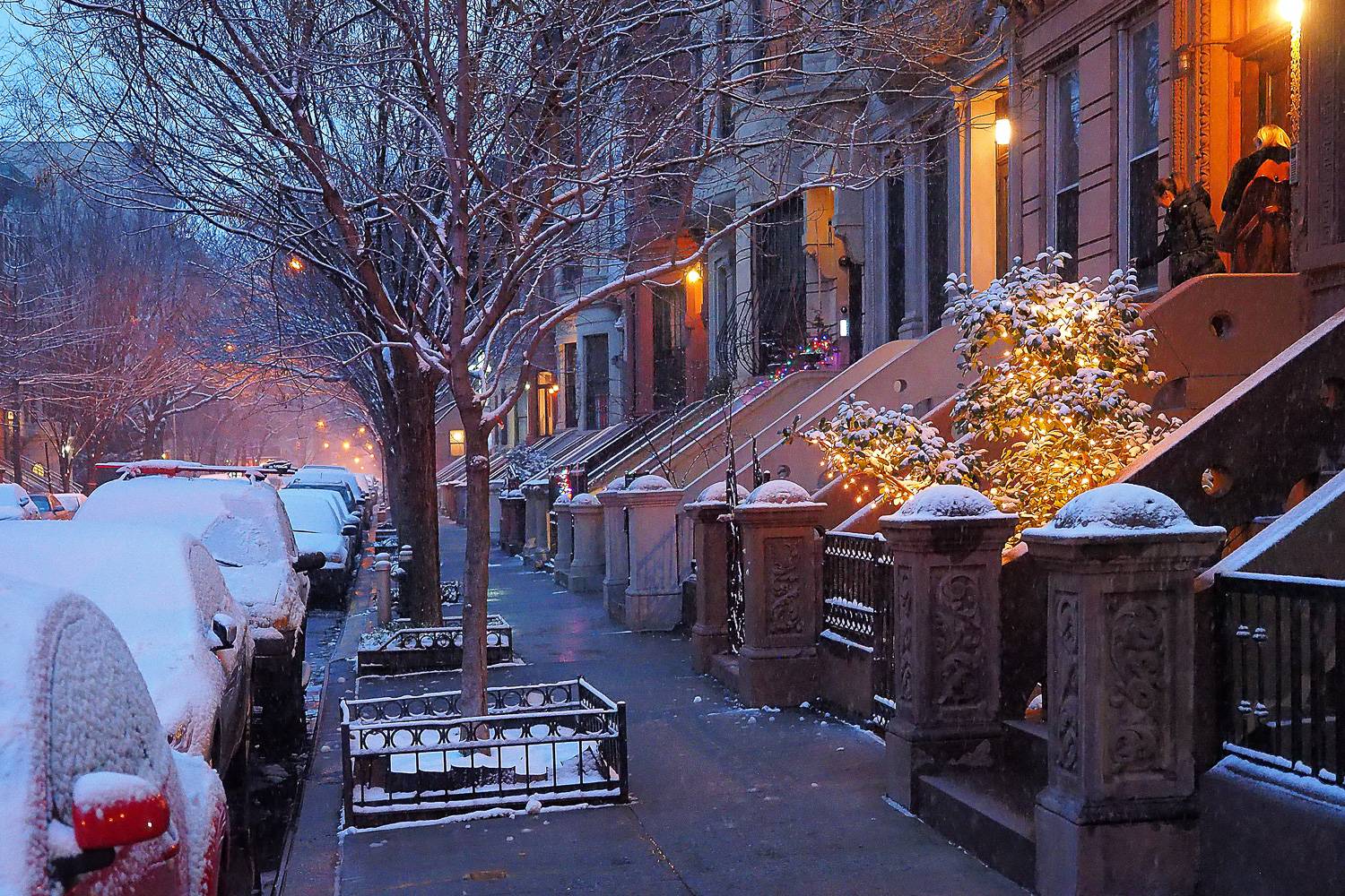 Unexpected Spring Snow: NYC Suburbs To See 1-2 Inches Unexpected Spring Snow: NYC Suburbs To See 1-2 Inches
