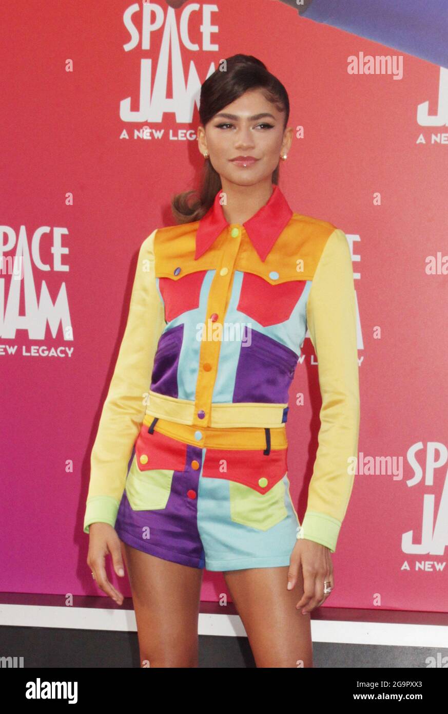 Unexpected Twist In Zendaya's Upcoming Space Movie Unexpected Twist In Zendaya's Upcoming Space Movie