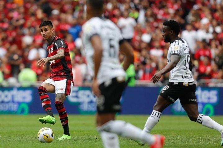 United E Arsenal: Emoção E Gols Em Jogo Que Termina Empatado United E Arsenal: Emoção E Gols Em Jogo Que Termina Empatado
