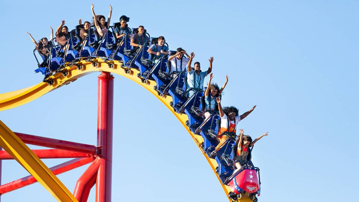 Universal's $7 Billion Theme Park: A Direct Challenge To Disney's Dominance Universal's $7 Billion Theme Park: A Direct Challenge To Disney's Dominance
