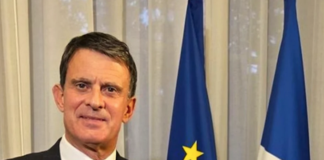 Valls' New Caledonia Visit: A Push For Shared Responsibility Valls' New Caledonia Visit: A Push For Shared Responsibility
