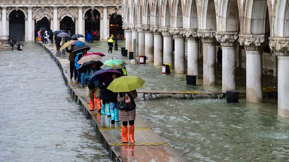 Venice Is Sinking: A Radical Plan To Raise The City Venice Is Sinking: A Radical Plan To Raise The City