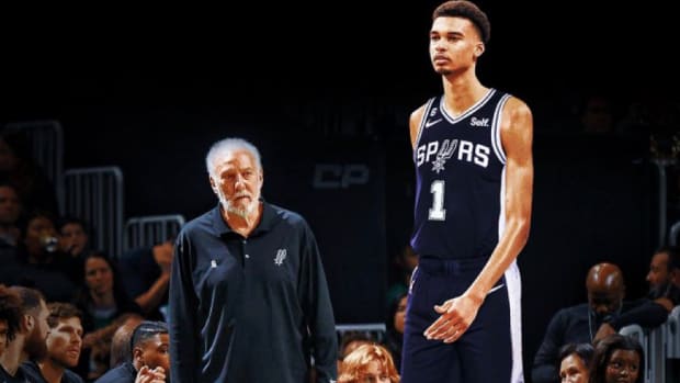 Victor Wembanyama : Hommage À Gregg Popovich, L'entraîneur Emblématique Des Spurs Victor Wembanyama : Hommage À Gregg Popovich, L'entraîneur Emblématique Des Spurs