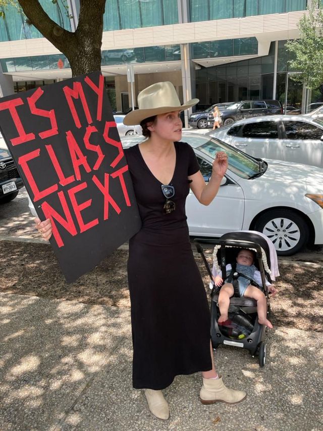 Visita Familiar De Boris Johnson A Texas Termina Con Ataque De Avestruz Visita Familiar De Boris Johnson A Texas Termina Con Ataque De Avestruz