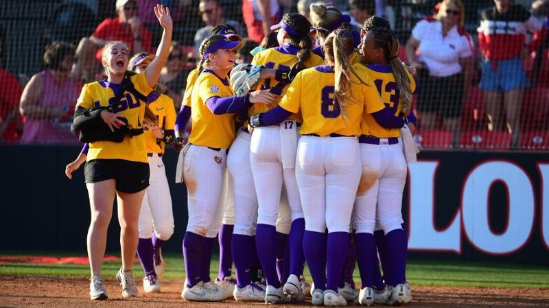 Vols' Comeback Secures Series Split Against LSU Vols' Comeback Secures Series Split Against LSU