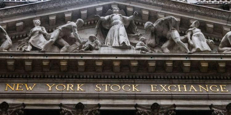 Wall Street Predicts 110% Growth: Billionaire Investment In This BlackRock ETF Wall Street Predicts 110% Growth: Billionaire Investment In This BlackRock ETF