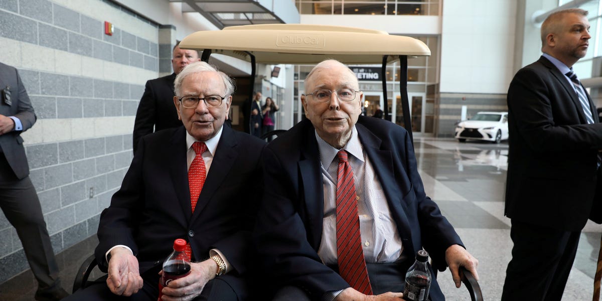 Warren Buffett's Apple Sale: Perfect Timing And Future Implications Warren Buffett's Apple Sale: Perfect Timing And Future Implications