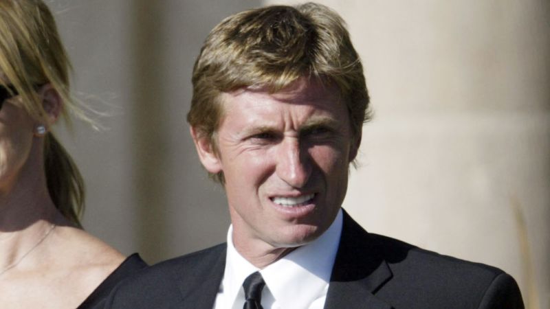 Wayne Gretzky Fast Facts: A Quick Look At The Great One's Life And Career Wayne Gretzky Fast Facts: A Quick Look At The Great One's Life And Career